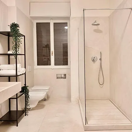 W83 House Como